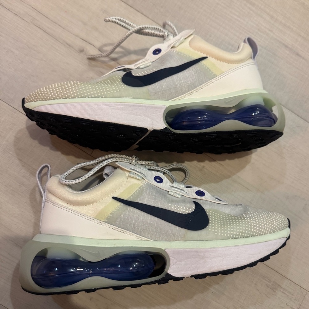 Nike‎ Air Max Barely Green Obsidian Ghost Sneakers